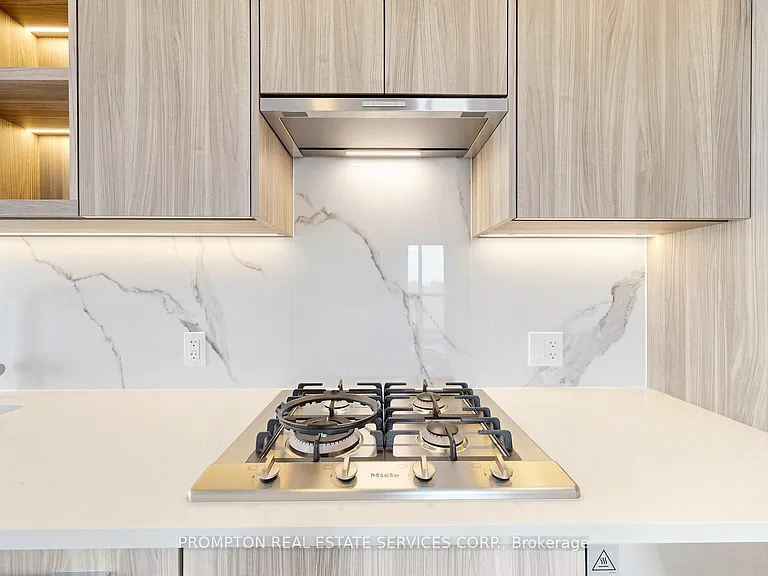 18 Esther Shiner Blvd #2511 — Photo 25