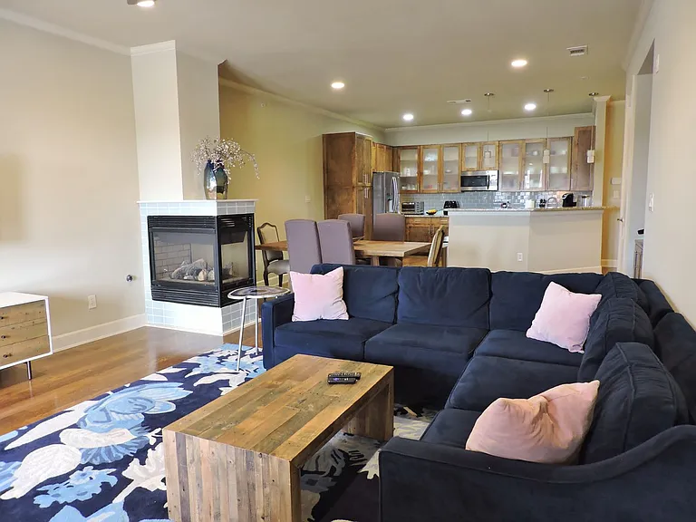 2800 Sandage Ave #303 — Photo 6