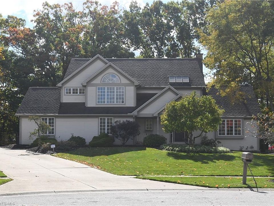 1st image of 9245 Forest Point Dr