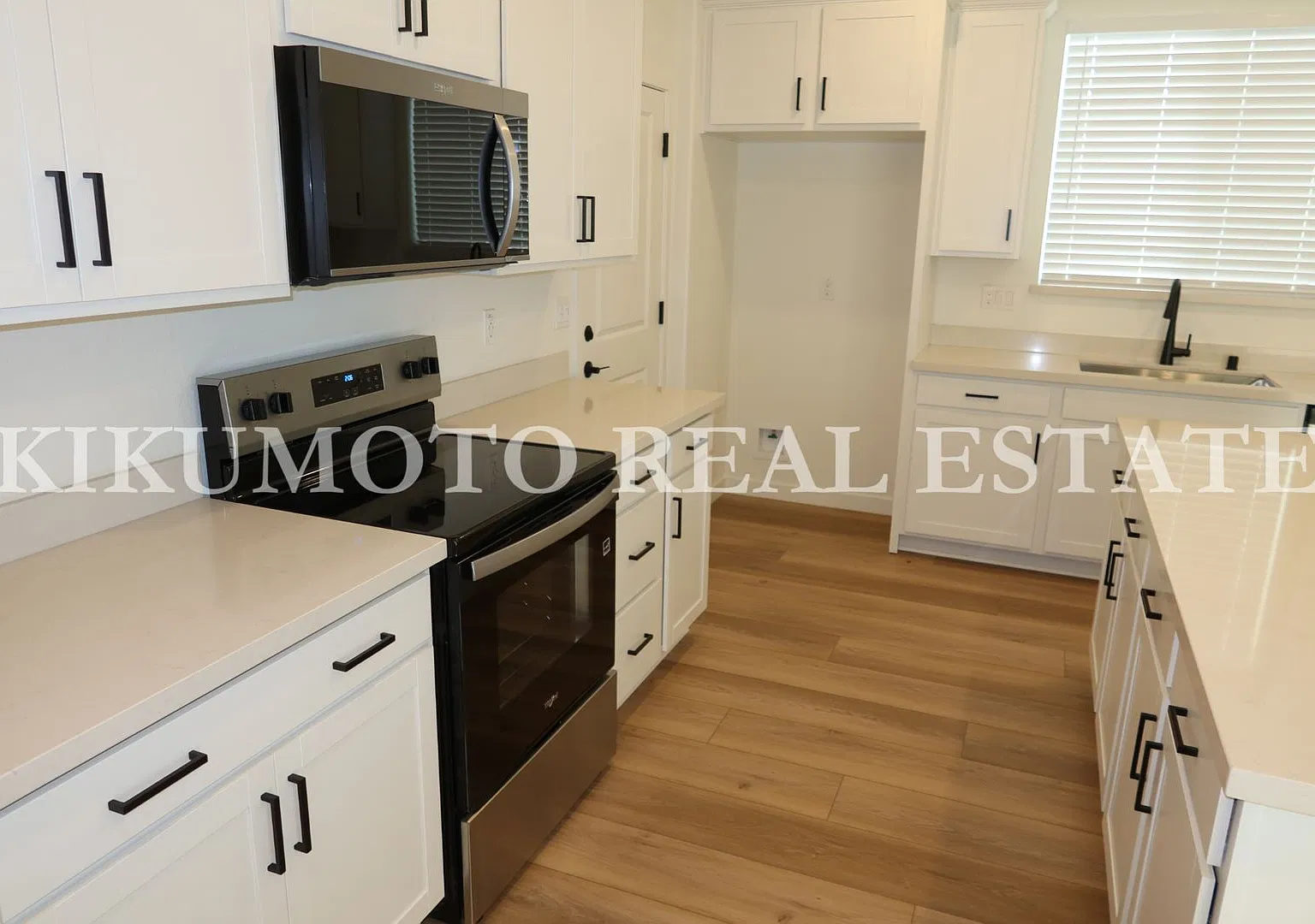 New 4 Bedroom, 2 1/2 Bath in the Riva at Delta Shores Commnity — Photo 4