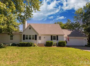 5015 E Vermillion Dr, Chillicothe, IL 61523