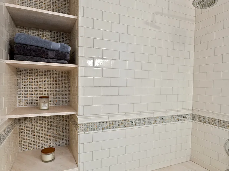 421 Chestnut St #404 — Photo 17