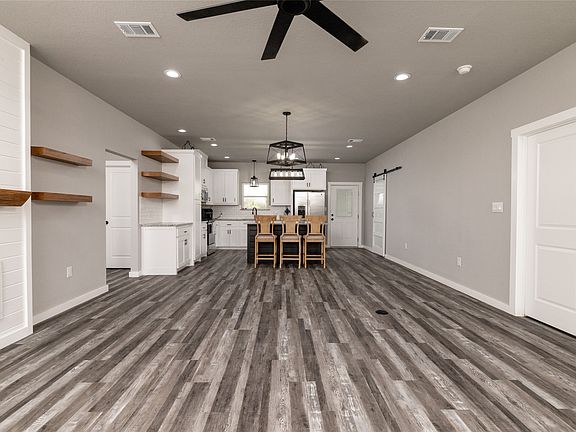 5th image of 115 Valley Ridge Ct