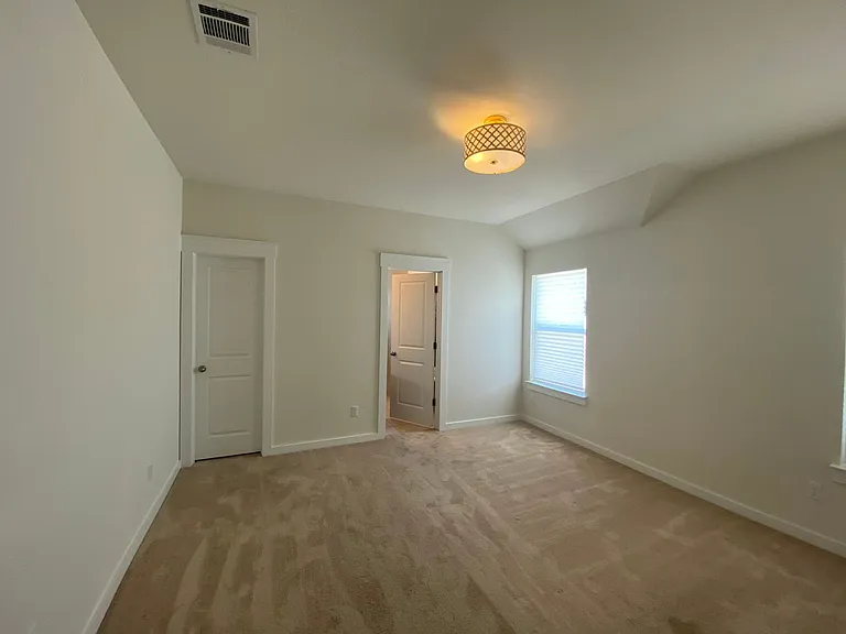 17115 Alturas Ave — Photo 11