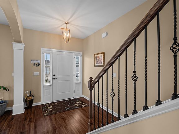 4th image of 741 N Pinewalk Way