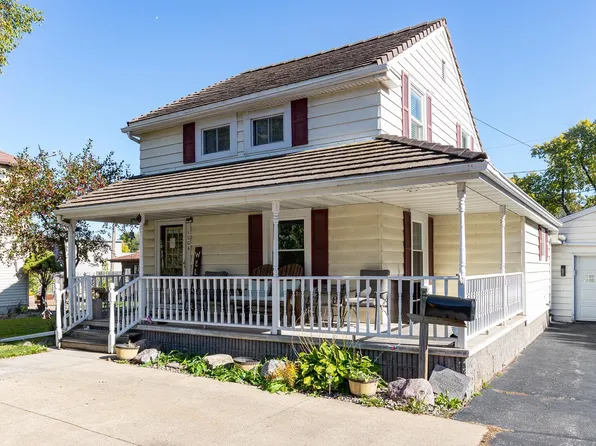 1006 Lawe St, Kaukauna, WI 54130