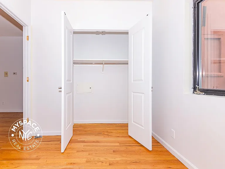 325 Kosciuszko St #1 — Photo 13