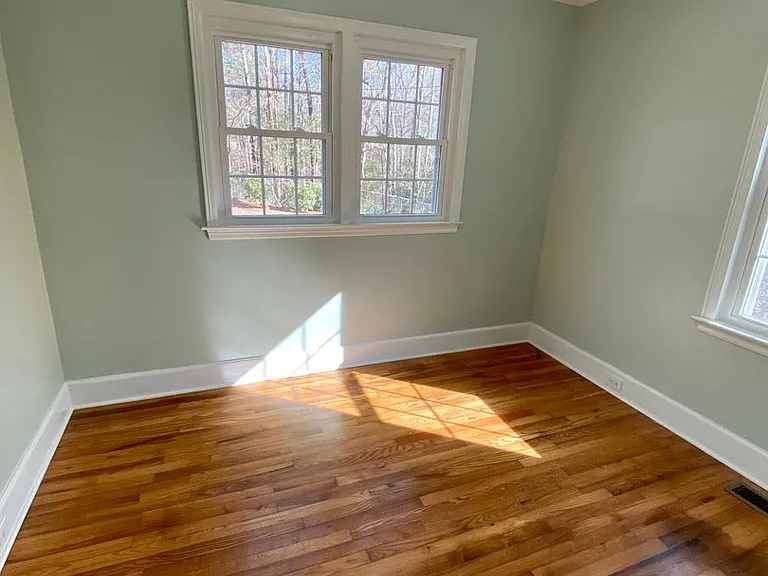 3848 Wilmot Ave — Photo 10