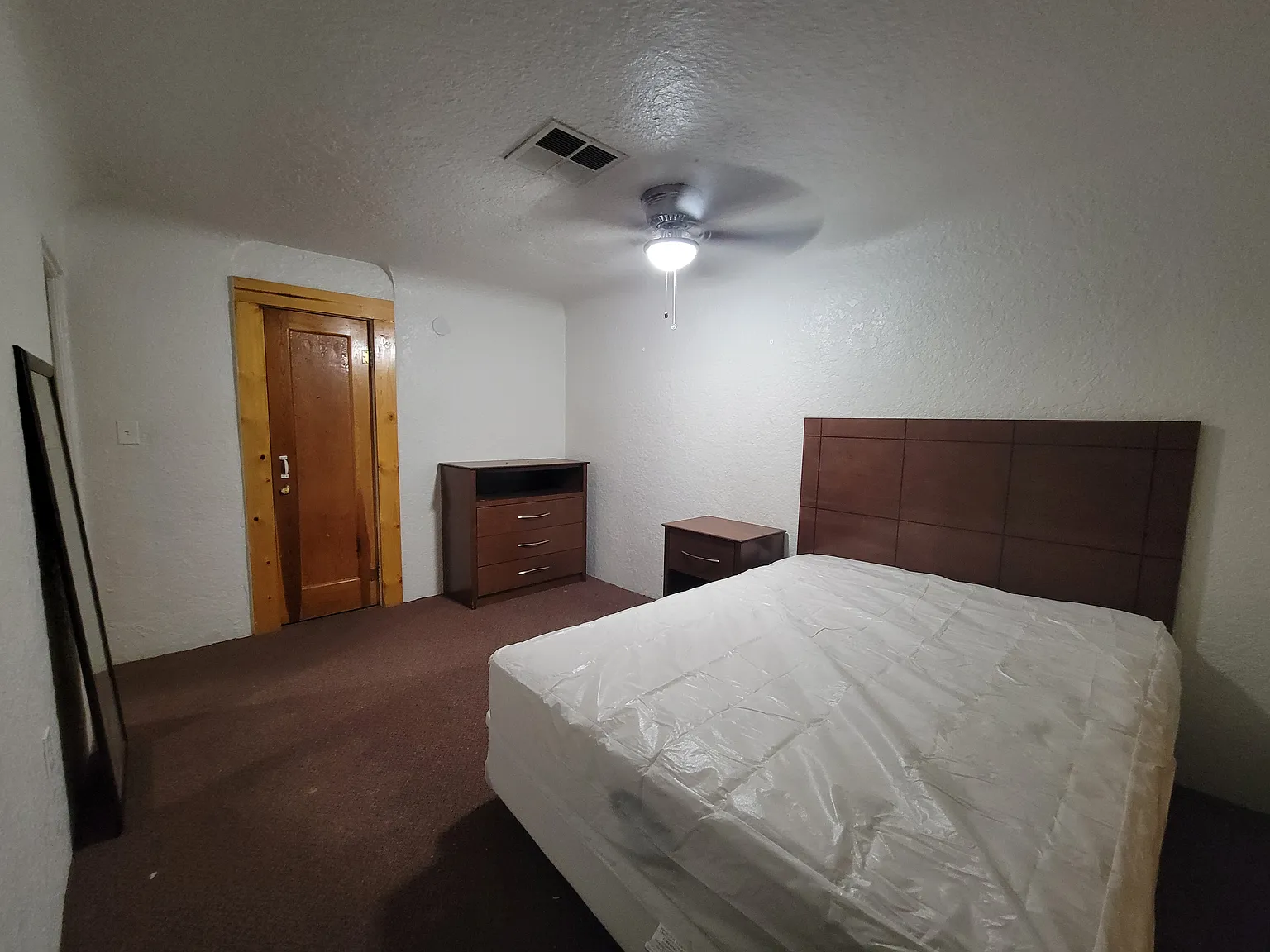 2 bed, 800 sqft, $1,100 — Photo 4