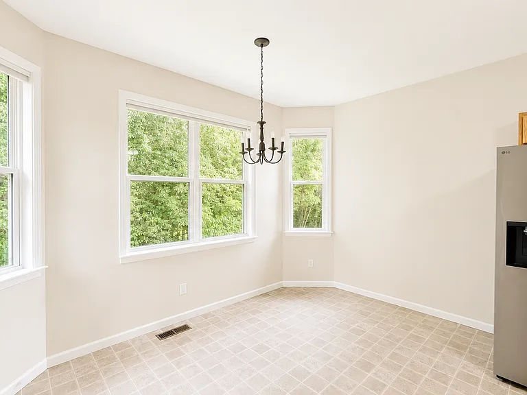 106 Woodcreek Cir — Photo 12