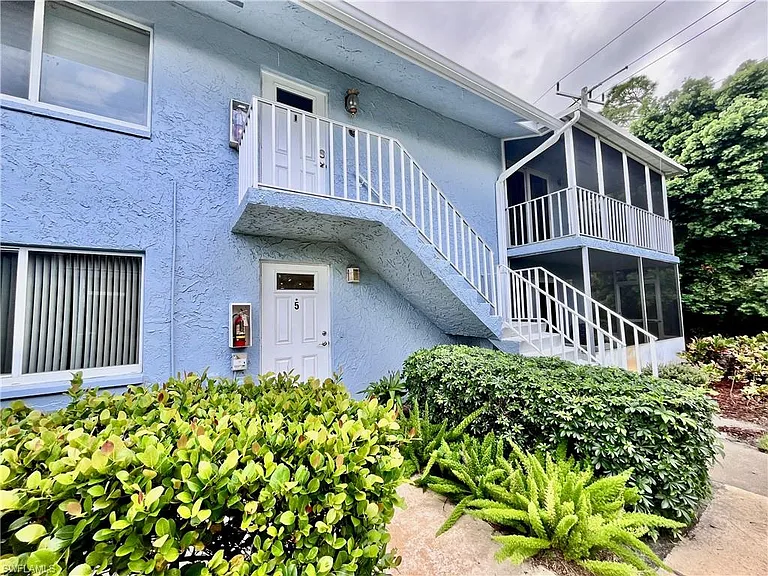 216 Palm Dr #5 — Photo 15