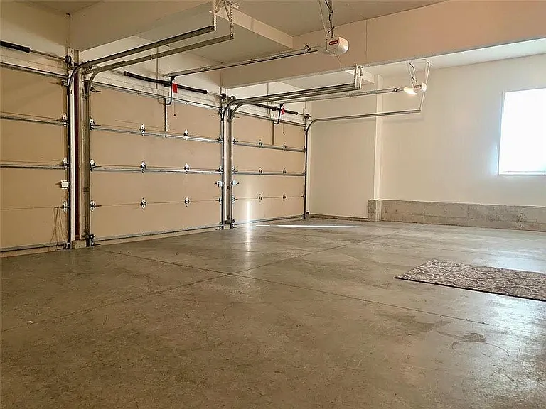 7925 N Lane Ave — Photo 44