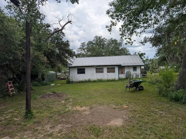 20877 SE 143rd Pl, Umatilla, FL 32784