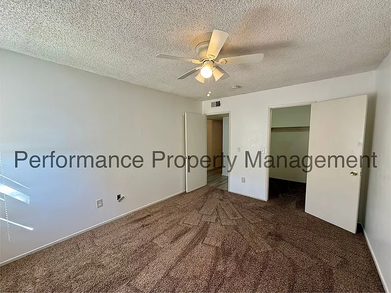 Crest View Apartments — Photo 6