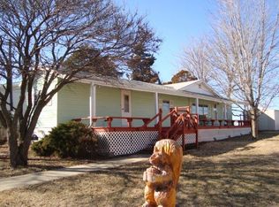 73 Lakeshore Dr, Marion, KS 66861