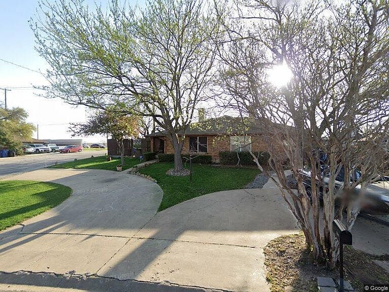 1st image of 9948 Camfield Ave