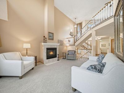 14393 Embassy Way, Apple Valley, MN, 55124