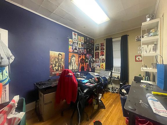 5th image of 135 Meagher Ave #1