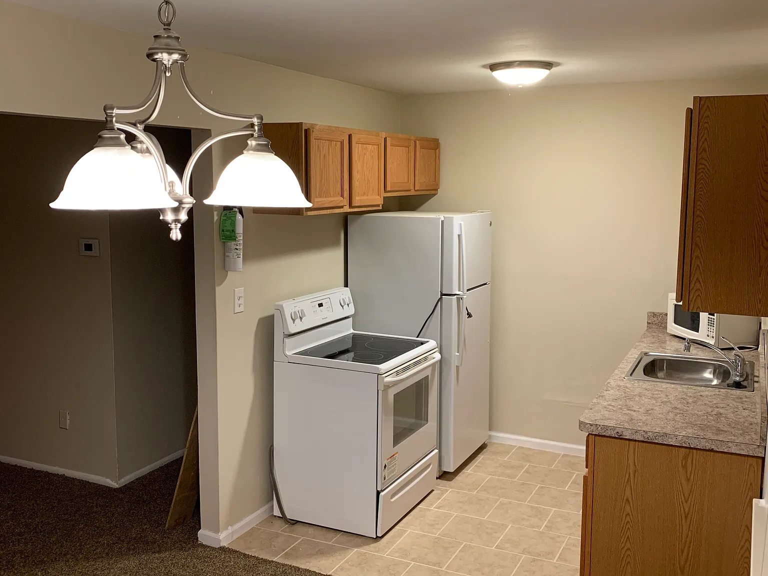 1 bed, 700 sqft, $995 — Photo 4