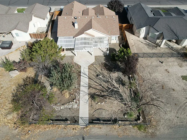 1021 Pepper Ln — Photo 3