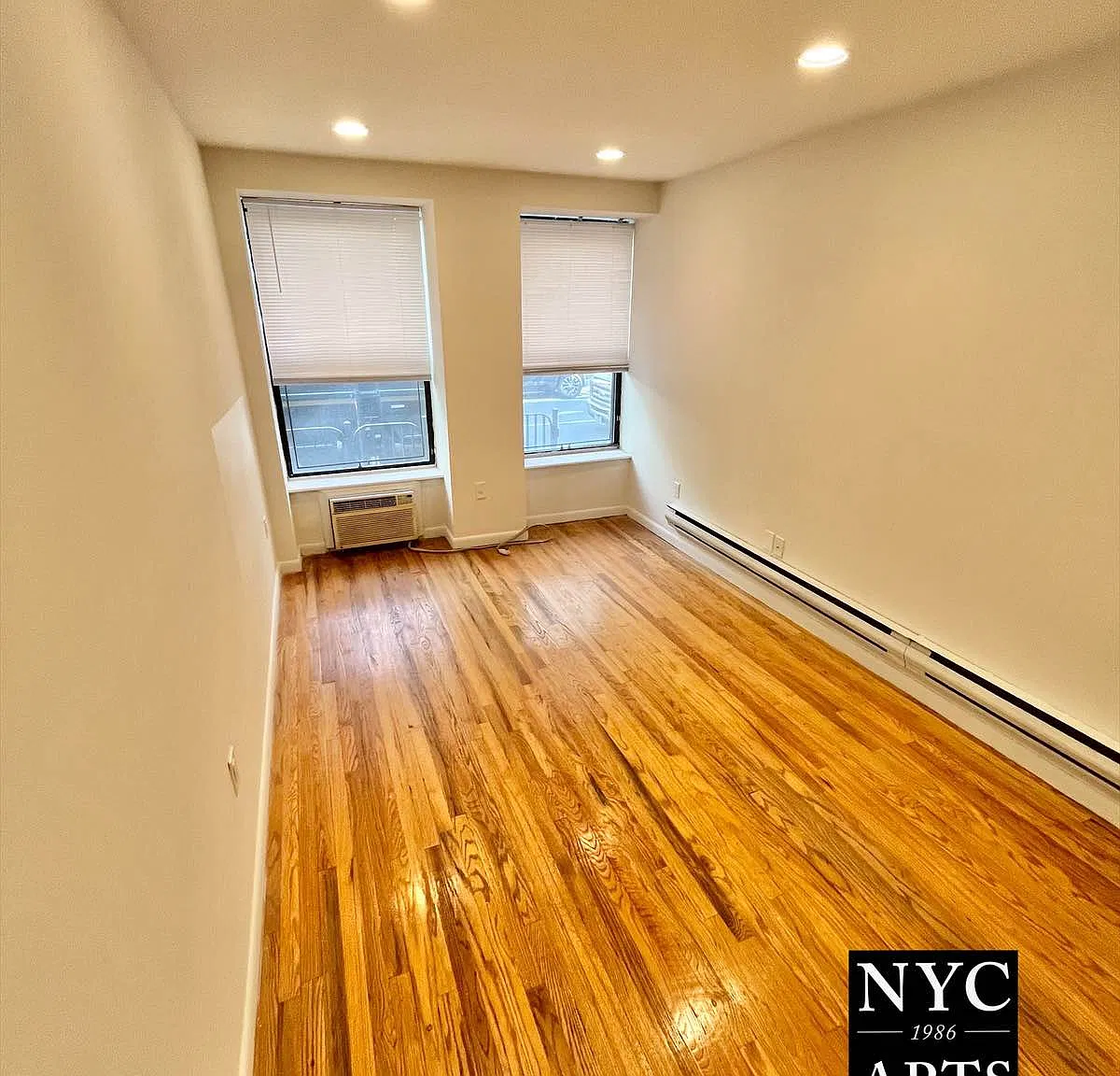 334 East 55th Street — Photo 4
