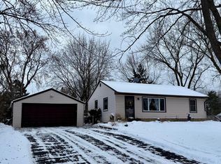 548 Doris Ave, Shoreview, MN 55126