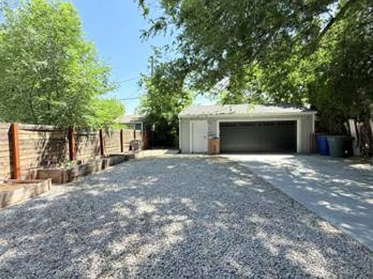 652 E Roosevelt Ave — Photo 22