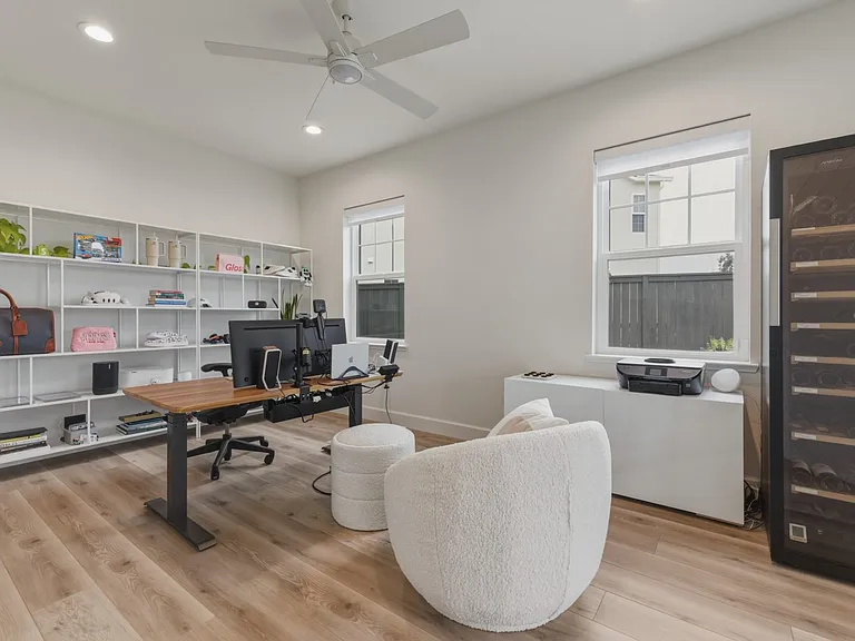 4065 Maddy Ave — Photo 10