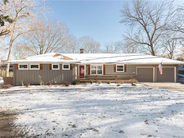 9325 Madison Ave, Kansas City, MO 64114