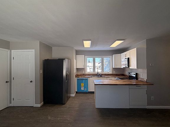 4th image of 1177 Coppet St