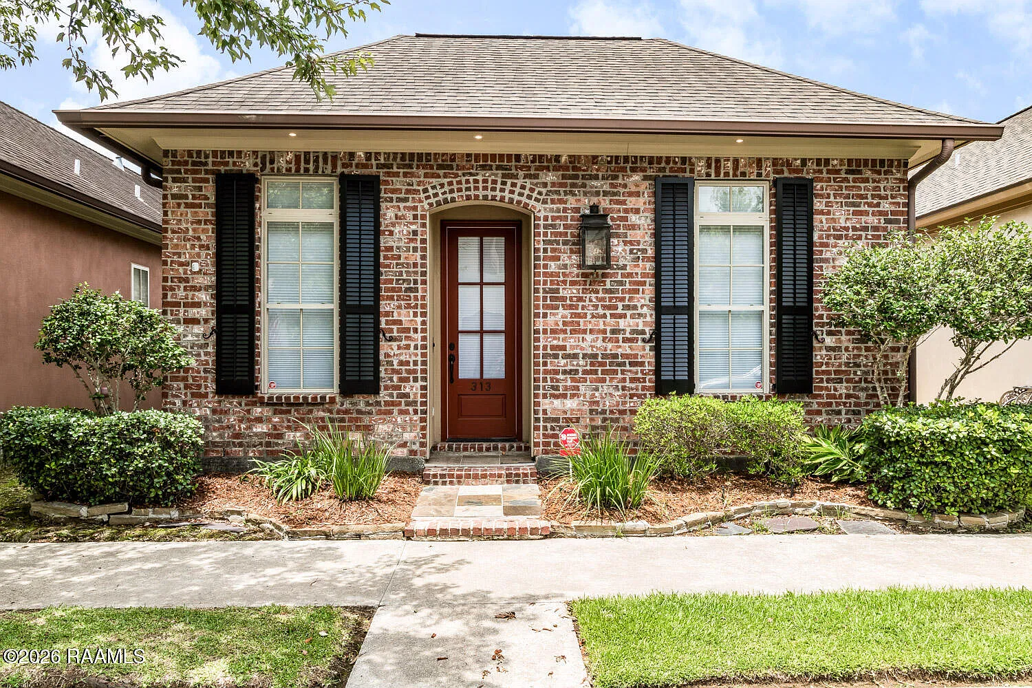 2 bed, 2.0 bath, 1200 sqft, $2,150 — Photo 1