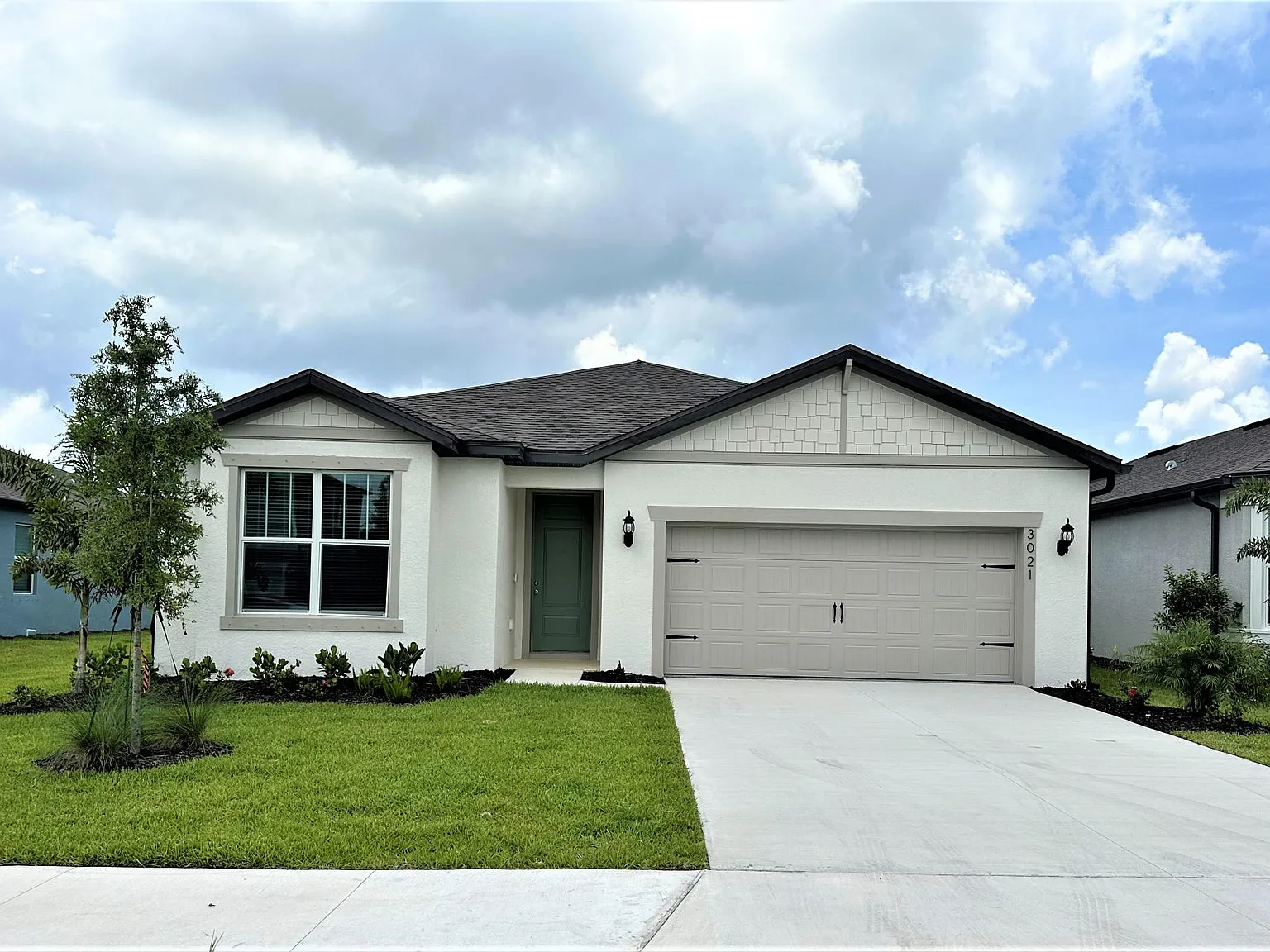 3 bed, 1662 sqft, $2,400 — Photo 1
