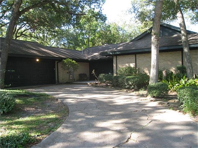 1st image of 1503 Mirror Lake Dr