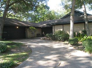 1503 Mirror Lake Dr, Seabrook, TX 77586