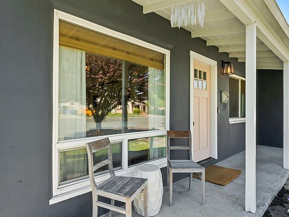 4th image of 863 Oakwood Avenue