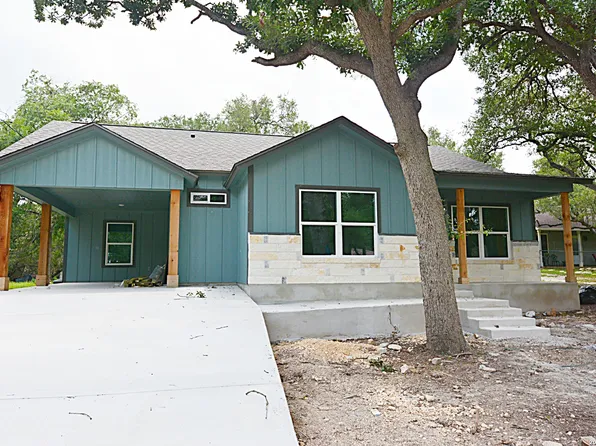 554 Burr Oak, Canyon Lake, TX 78133
