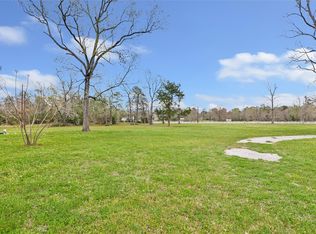 17659 E Fm 1097 Rd, Willis, TX 77378