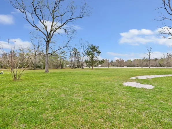 17659 E Fm 1097 Rd, Willis, TX 77378