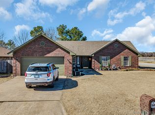 1501 Southern Hills Dr, Ardmore, OK 73401