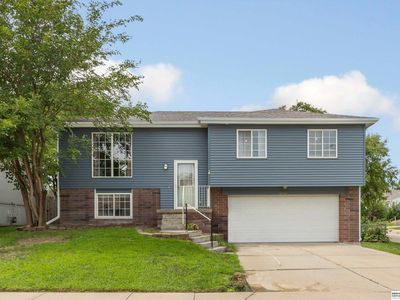 6726 N 111th St, Omaha, NE, 68164