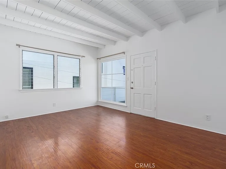 720 Narcissus Ave — Photo 8
