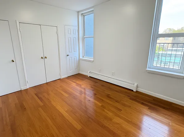 1581 Pitkin Avenue image 3 of 10