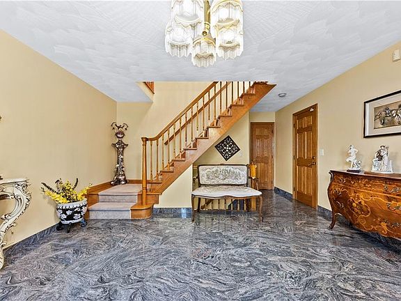 2nd image of 140 Merrymount St