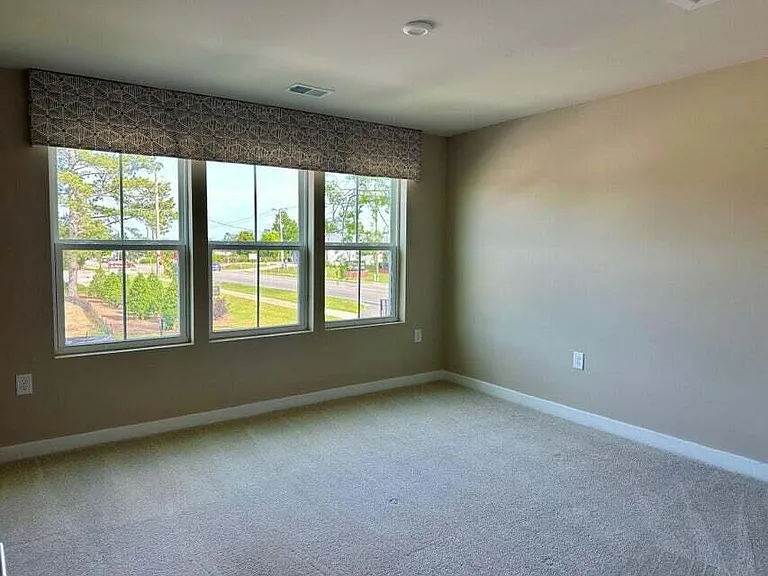 107 Oxbow Dr — Photo 12