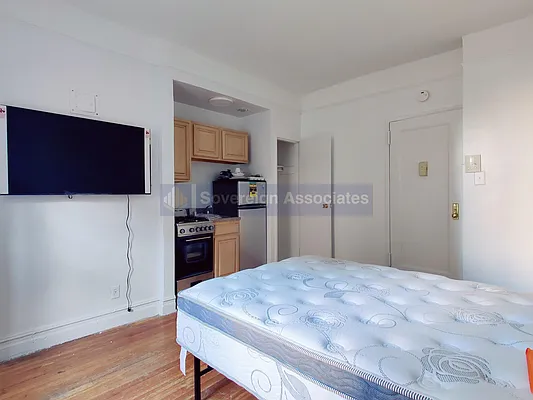 Rented by Sovereign Associates | media 3