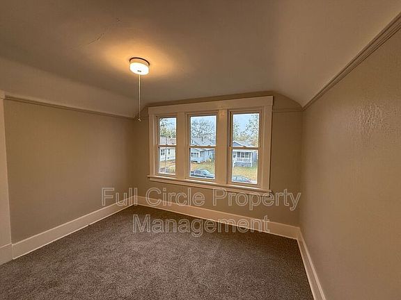 3rd image of 3925 N 19th St