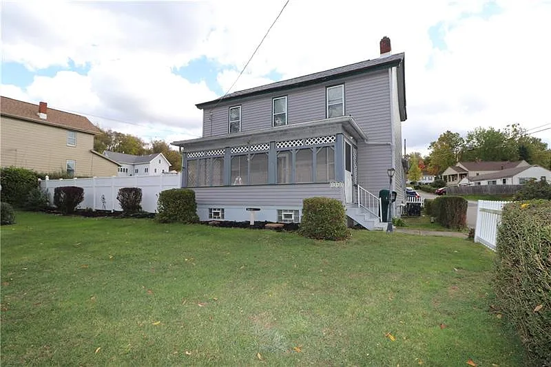 1840 7th St photo 1