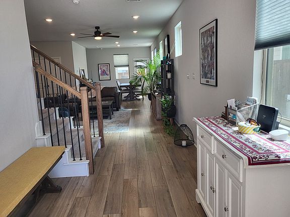 3rd image of 108 Blue Hibiscus Dr