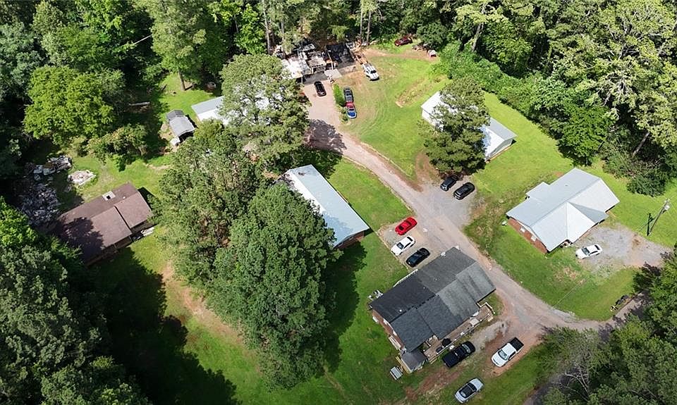 1st image of 120 Foothill Dr