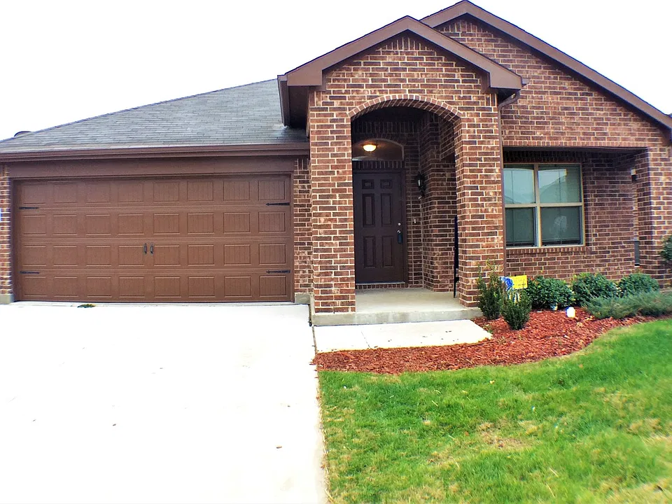 2521 Clarks Mill Ln